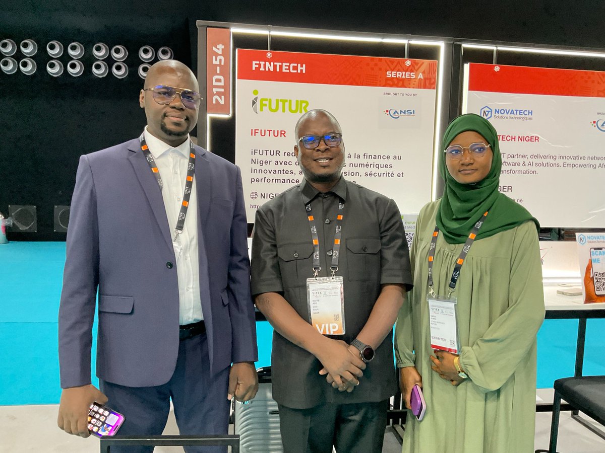 ifuturAfrica's tweet photo. 🇲🇦 Marrakech, nous y sommes.
Première journée du GITEX Africa 2025, et déjà beaucoup d’énergie, d’échanges et de fierté.
Nous sommes honorés de représenter le Niger 🇳🇪 aux côtés d’autres entreprises nigériennes,
#GITEXAfrica2025 #iFUTUR #InnovationAfricaine #MadeInNiger https://t.co/1CE4ghv9ao