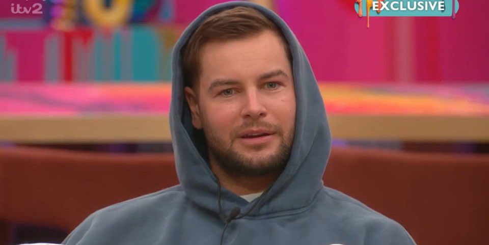 lewisa95's tweet photo. If this ain’t the final four we riot #cbbuk https://t.co/3ia1j5nM5m