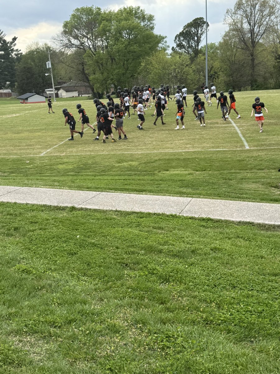 Coach Lo tweet media