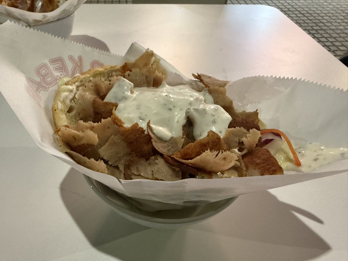 glossypop065's tweet photo. Kebab turco (Platja de Gandia)
Local: 7/10
Amigo: 9,5/10
Apariencia Kebab: 7,5/10
Precio Kebab: 8/10
Sabor Kebab: 8,5/10
Pan Kebab: 7/10
Carne Kebab: 8/10
Salsa: 9/10
Orden Productos: 8/10
Overall: 8,93/10
Ubi: https://t.co/NRLXRf8irB https://t.co/kfHUycoJmi