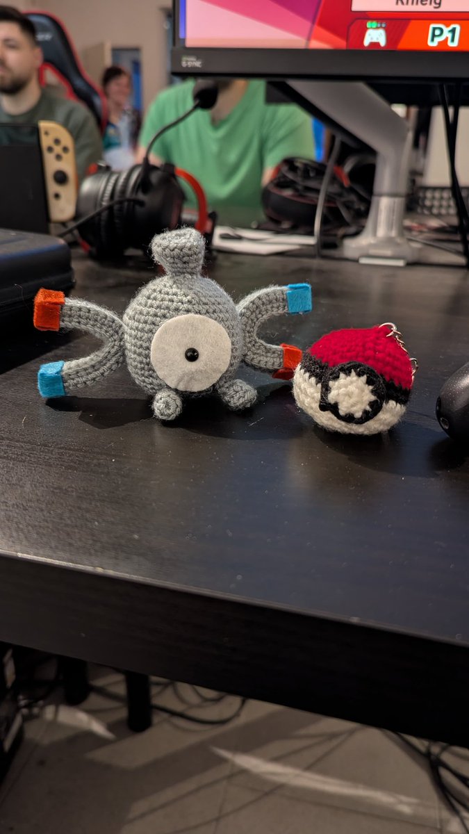 Knieig (@knieig) on Twitter photo Liebe <a href="/mstkpanda/">🖤Ayu_MstkPanda🖤</a> , du bist einfach grandios! Vielen lieben Dank! Magnetilo ist mein absolutes Lieblingspokemon, klein rund und großes Augi ich feier es und seinen Pokeball daneben , ganz viel Herzies!
#pokemon #Magnetilo #häkeln #friends4ever Liebe <a href="/mstkpanda/">🖤Ayu_MstkPanda🖤</a> , du bist einfach grandios! Vielen lieben Dank! Magnetilo ist mein absolutes Lieblingspokemon, klein rund und großes Augi ich feier es und seinen Pokeball daneben , ganz viel Herzies!
#pokemon #Magnetilo #häkeln #friends4ever