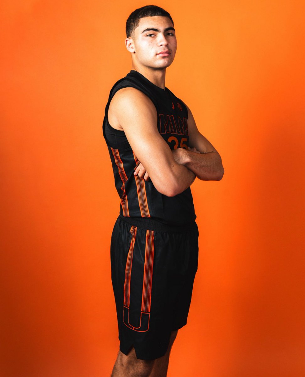 Sam Lance (@slancehoops) on Twitter photo NEWS: Top-50 class of 2025 prospect Dante Allen has committed to <a href="/CanesHoops/">Canes Men’s Basketball</a>.
Allen played under Miami’s newly hired assistant coach Andrew Moran all three years of AAU. That relationship was a key factor in his decision.
Story: zagsblog.com/2025/04/14/top… NEWS: Top-50 class of 2025 prospect Dante Allen has committed to <a href="/CanesHoops/">Canes Men’s Basketball</a>.
Allen played under Miami’s newly hired assistant coach Andrew Moran all three years of AAU. That relationship was a key factor in his decision.
Story: zagsblog.com/2025/04/14/top…