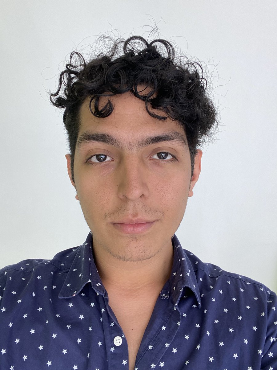 Última Selfie antes de ingresarme a un centro de rehabilitación.

Nos vemos en agostos bbs.

No sé sí seguiré creando contenido.

Algunos de ustedes son cerdos repugnantes.

Otros son hermosas personas que agradezco tener en mi vida 🩵

Gracias, de corazón #EddieDisfroota 🍉🍑✨