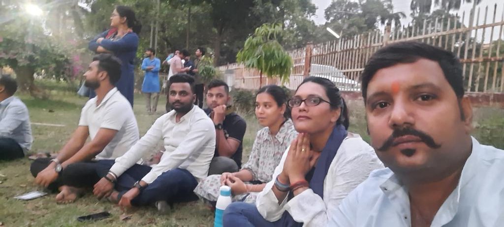 OmShukl331's tweet photo. आज दिनांक 14-04-25 को डॉ भीमराव अंबेडकर जी के जयंती पर काशी हिन्दू विश्व विद्यालय(BHU) के सेंट्रल लाइब्रेरी के प्रांगण में NSUI BHU इकाई ने विश्वविद्यालय के छात्र छात्राओं के साथ मिलकर अंबेडकर जी के जीवनी व भारतीय सविधान के ऊपर कार्यशाला व संगोष्ठी का आयोजन किया गया. https://t.co/etpjYI3ikm