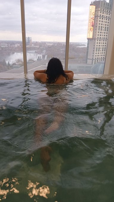 Satanswhore_mp3's tweet photo. HI IM JENNIE! (NOT NEW TO NSFW)
-24!
-Exotic dancer
-Taken
-College student!
-switch (sub+)
-platonic flirter
-hard kinks
-GOTH
-music geek!

♡+rt to be moots! https://t.co/Z4SQAmD828