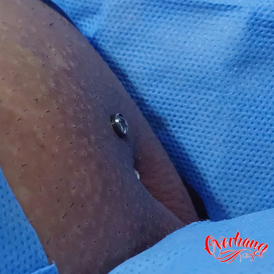 JanainaPiercer's tweet photo. Christina Piercing, o verdadeiro piercing que eleva sua autoestima. Concordam? Porque eu acho tudooo. 🥹 Muito ousado/"dona de mim". https://t.co/4KmaHn7GEL