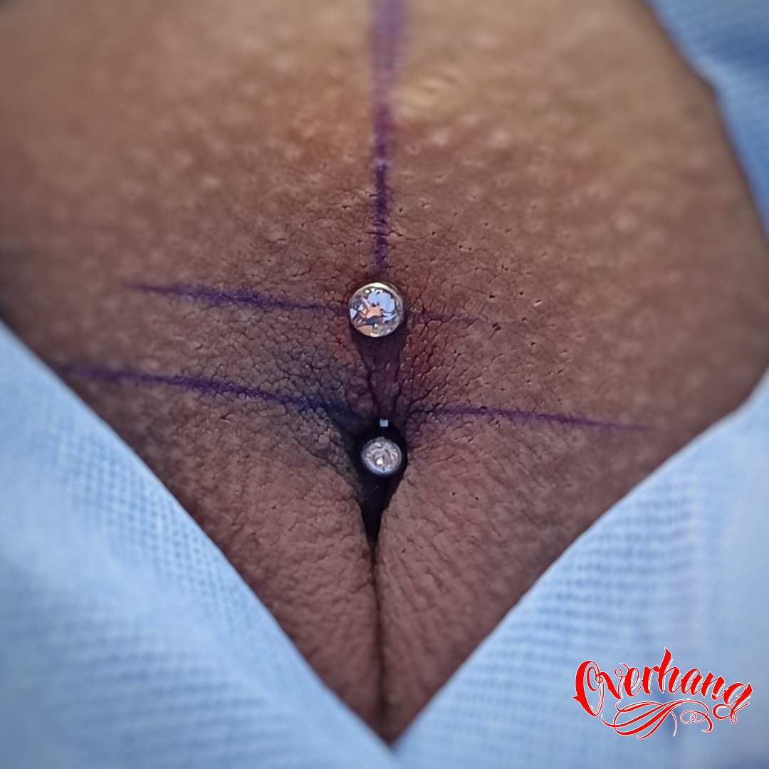 JanainaPiercer's tweet photo. Christina Piercing, o verdadeiro piercing que eleva sua autoestima. Concordam? Porque eu acho tudooo. 🥹 Muito ousado/"dona de mim". https://t.co/4KmaHn7GEL