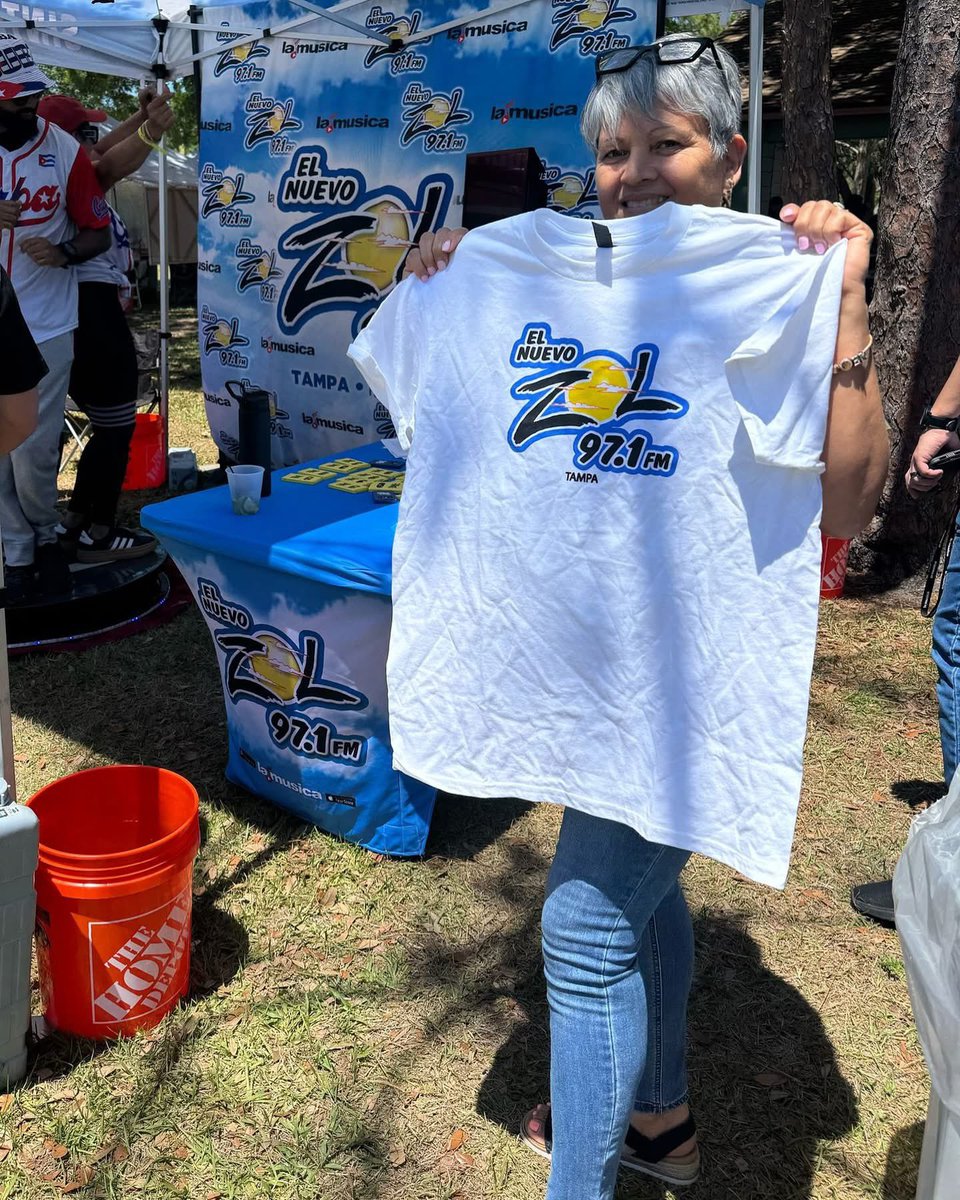 elzol971fm's tweet photo. Nuestros Oyentes VIP ☀️ están en todos lados!!🙌🏼😍🔥
#OyentesVIP #ElNuevoZol97 #ElZol971FM #Tampa #LaMusicaApp https://t.co/UeV2GZMbob