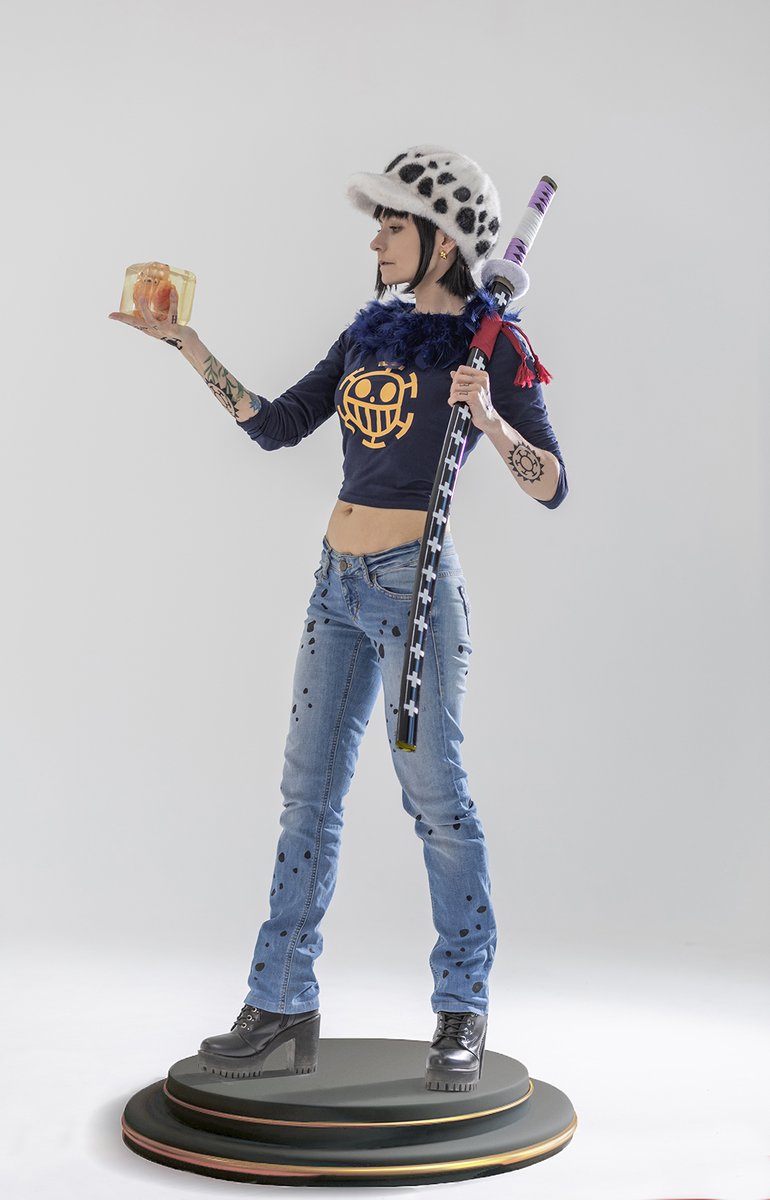 бро робіць мяне такой прыгожай 😍

fem!Trafalgar Law by me
ph&amp;edit by <a href="/JayBlackDragon/">Jay</a> 

#ONEPIECE #trafalgarlaw