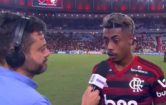 Qualquer um q seja falado por ele