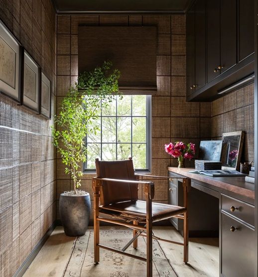 RoryClipsham's tweet image. The Best Ways to Design A #HomeWorkspace buff.ly/dFb7ds4 inspiring &amp;amp; practical #WFH spaces, from basics, calming color palette, multi-functional, consider cabinetry, storage &amp;amp; lighting #RealEstate #property #renovation #home #HomeOffice #HomeDécor #lifestyle #investment.