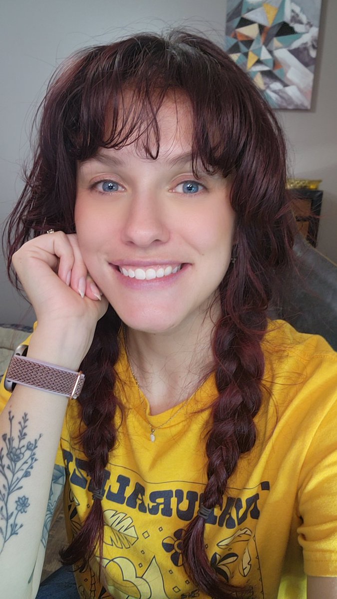 Going live to do the much requested nail stream!! Come vibe ✨️
twitch.tv/skydaddi
