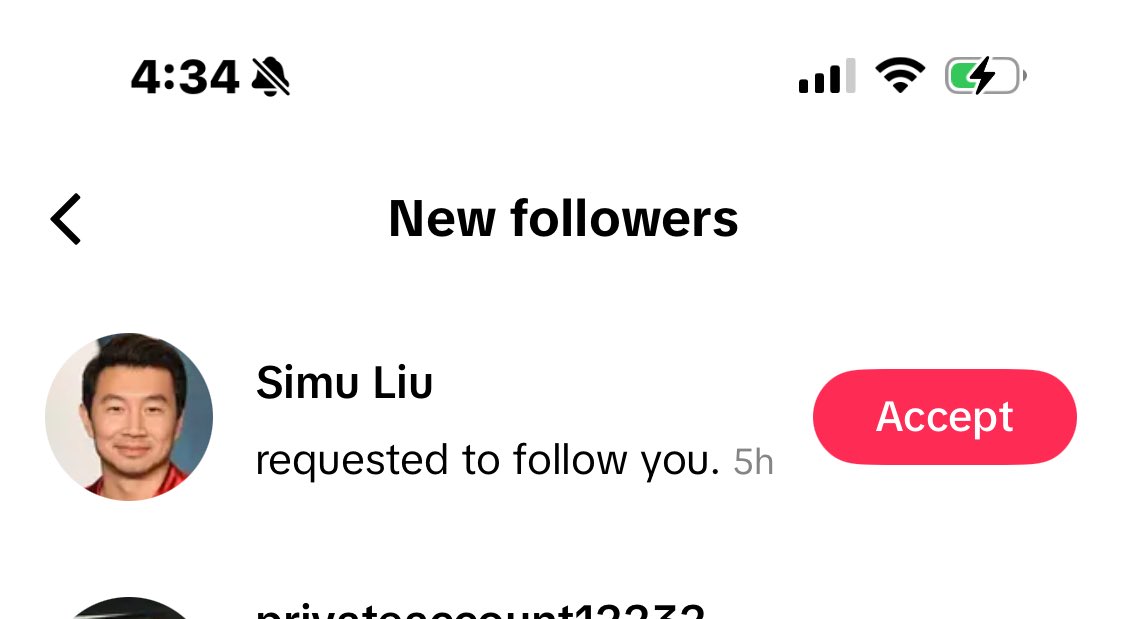 juangonz35's tweet photo. @SimuLiu mmmmmm not sure if this is you or not but I’m flattered and also not adding a potential SPAM account (but my DMs are open if it is…) lol https://t.co/9701pe7lrR