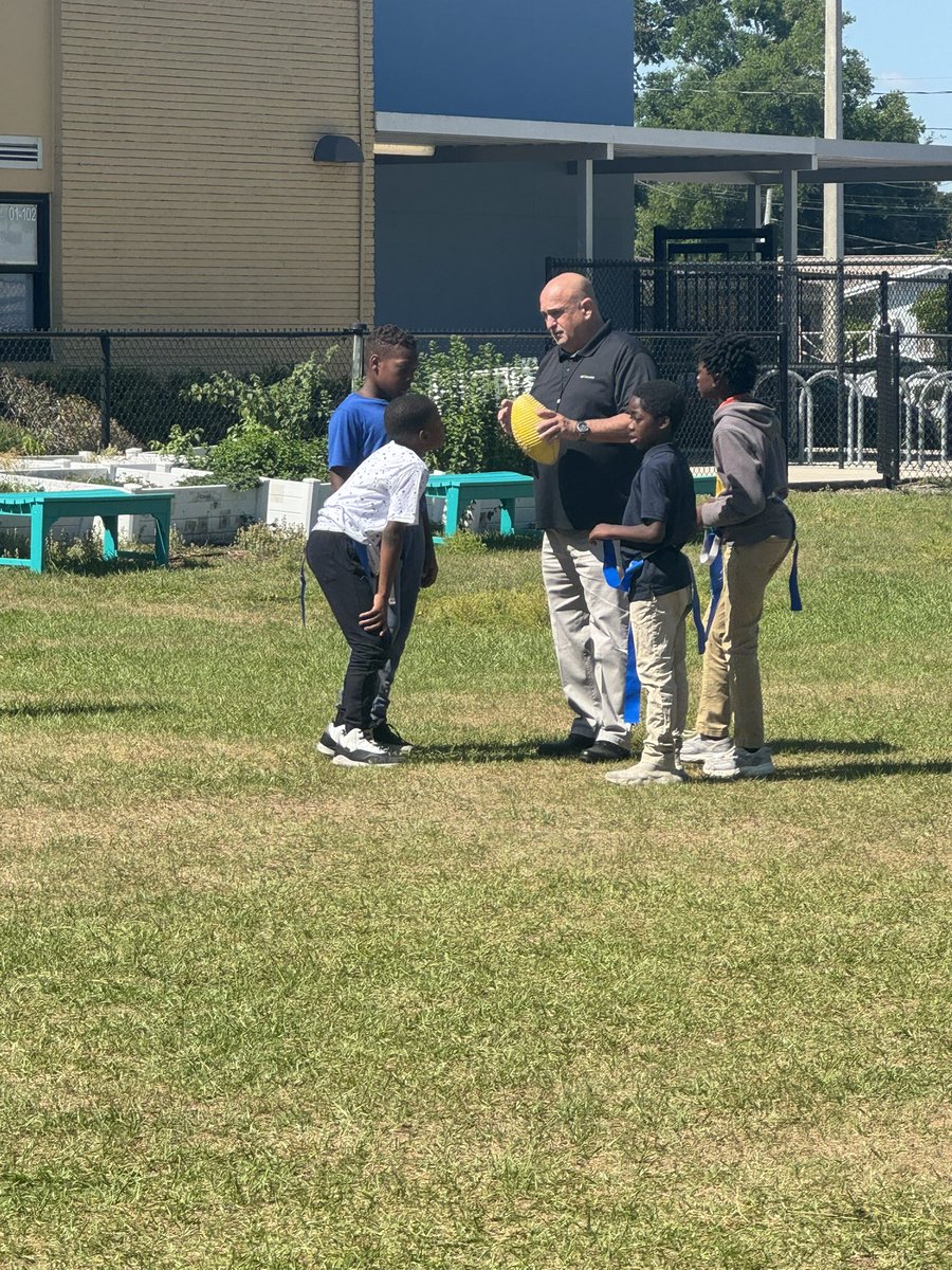 Erin Albert (@theerinalbert) on Twitter photo When you kick off your review rally and the hot ticket item is flag football and a celebrity QB! The kids love our PL, Mr. Rodriguez. <a href="/OrangeCenterEle/">Orange Center Tigers</a> When you kick off your review rally and the hot ticket item is flag football and a celebrity QB! The kids love our PL, Mr. Rodriguez. <a href="/OrangeCenterEle/">Orange Center Tigers</a>