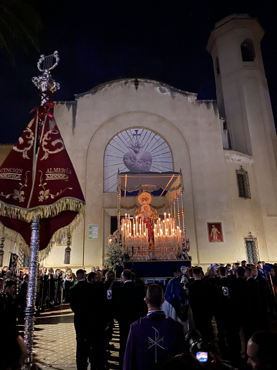 Finaliza un nuevo #LunesSanto  con <a href="/EstrellaHdad/">REAL HDAD GRAN PODER Y ESTRELLA ELCHE</a> 

🎼 Suenan:

Como tú, ninguna
Siempre la Esperanza 
El día del Señor 
Gran Poder 
Himno Nacional 

#OleIris