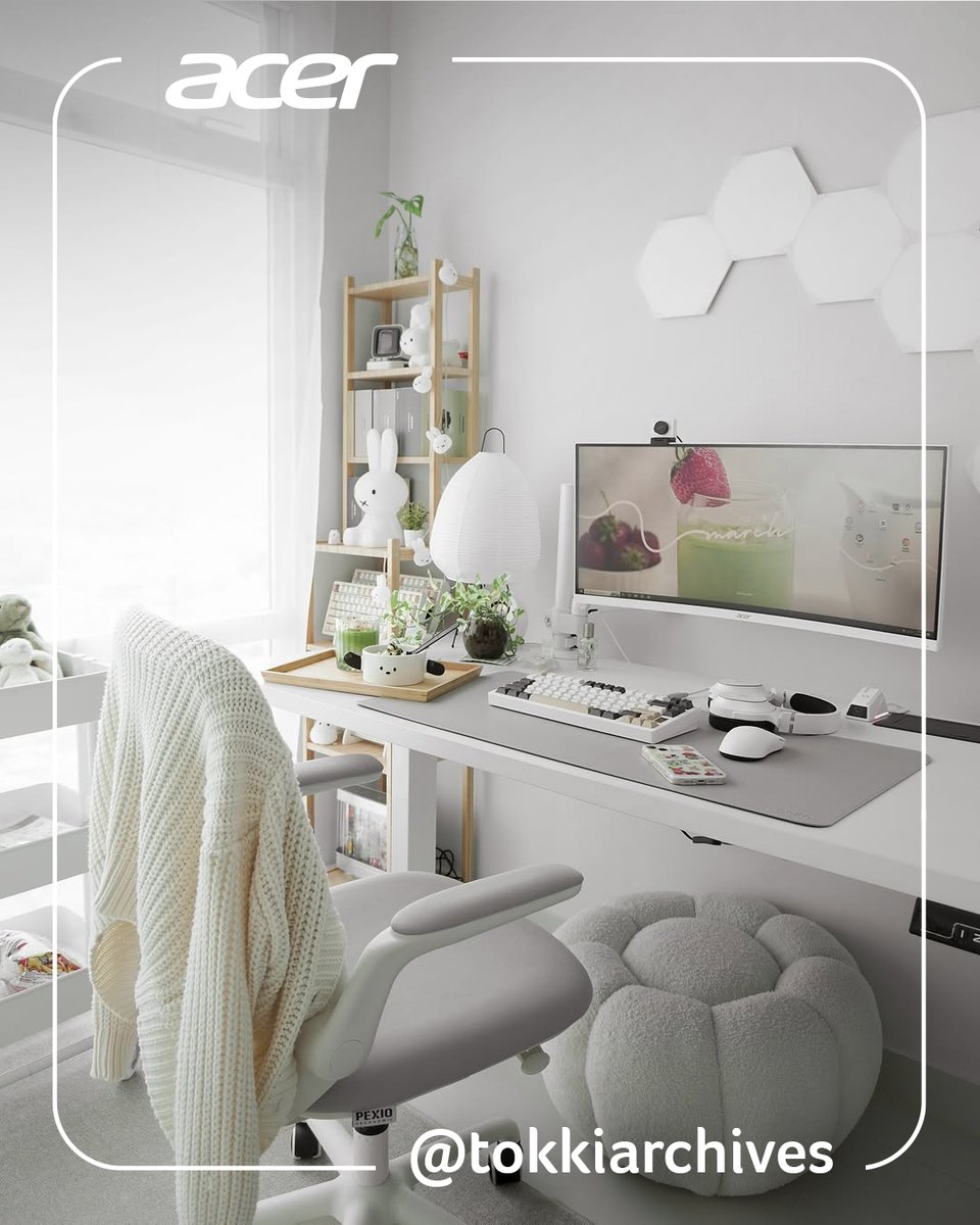 Acer's tweet image. Proof that your desk setup can look this good 👇 Thanks for sharing your dreamy setup IG: tokkiarchives, featuring the ultra-immersive Acer Nitro XZ306C Display. #AcerSpotted #SetupGoals #SleekSetup