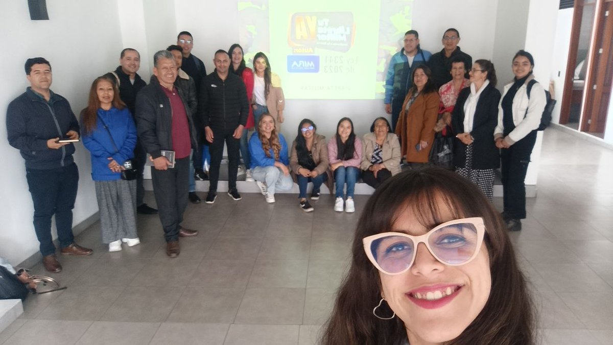 MariaPastora_p's tweet photo. Estuvimos presentes en la socialización de la Ley de Libreta Militar, una herramienta clave que permite a más jóvenes acceder a este documento sin tantas dificultades.

#LibretaMilitar 
#Mapachico
#MásOportunidades
#PartidoMIRA https://t.co/ETJWC4wwKC
