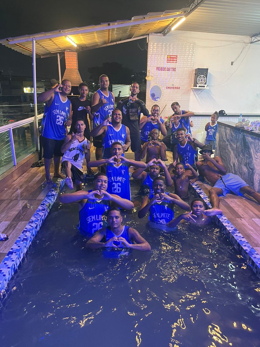 SemlimiteRM's tweet photo. Um pouco da nossa primeira reunião ontem,que reuniao foda,2026 e logo ali🥳🎭🎊🎉 https://t.co/FfnpuCbkPx
