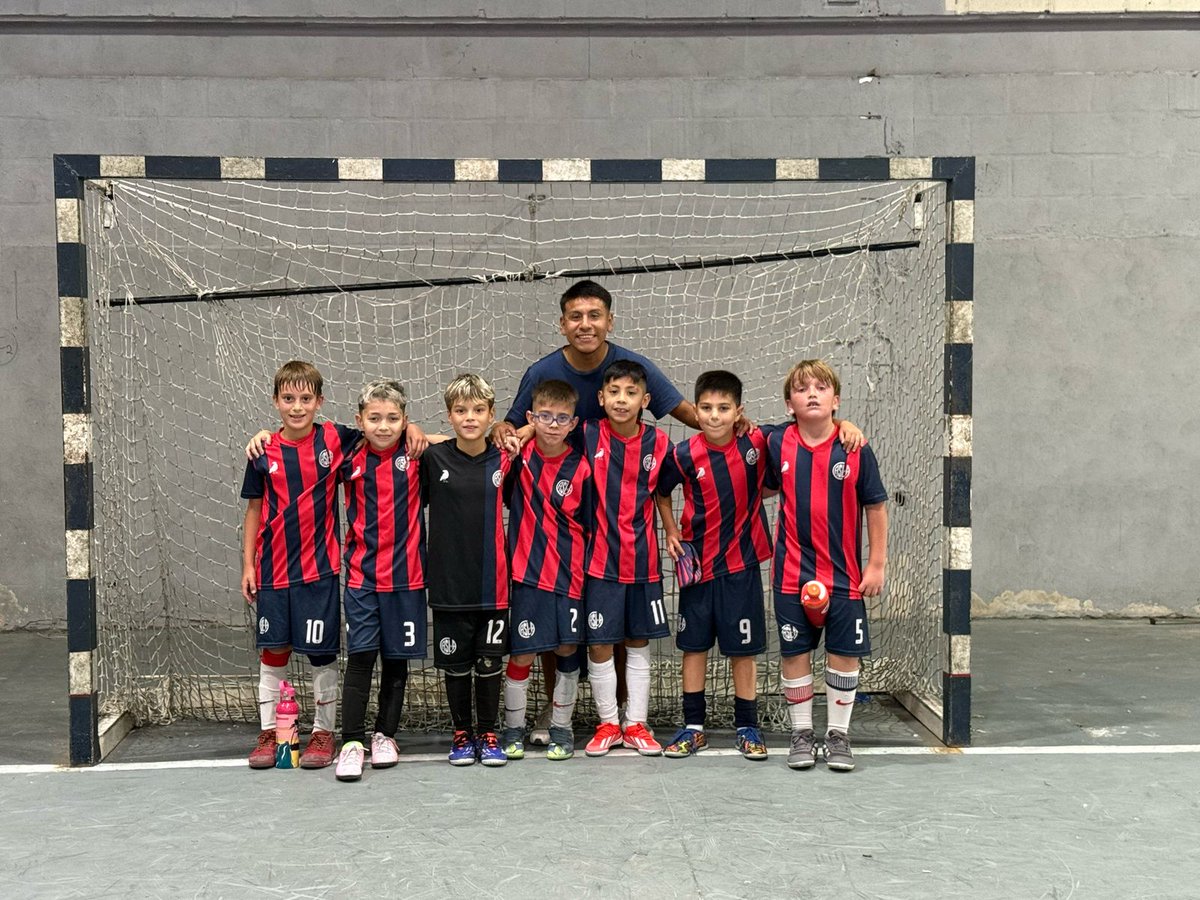 ESCUELA FUTBOL CASLA tweet media