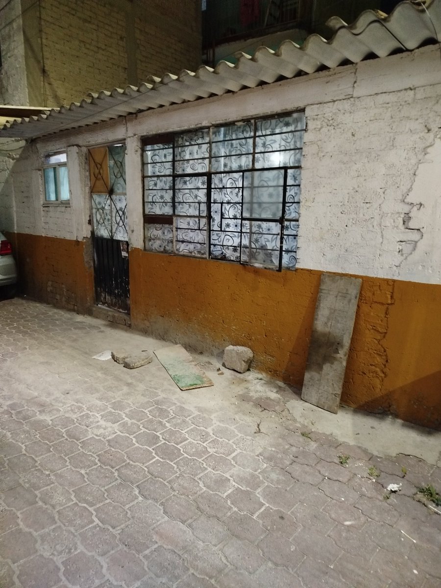 Alain752010's tweet photo. @IztacalcoAl Cuando va a se el día que atenderán Barrio San Miguel??? Callejón Cuauhtémoc, entre San Matías y Chimalpopoca https://t.co/5S2ivu8UmZ