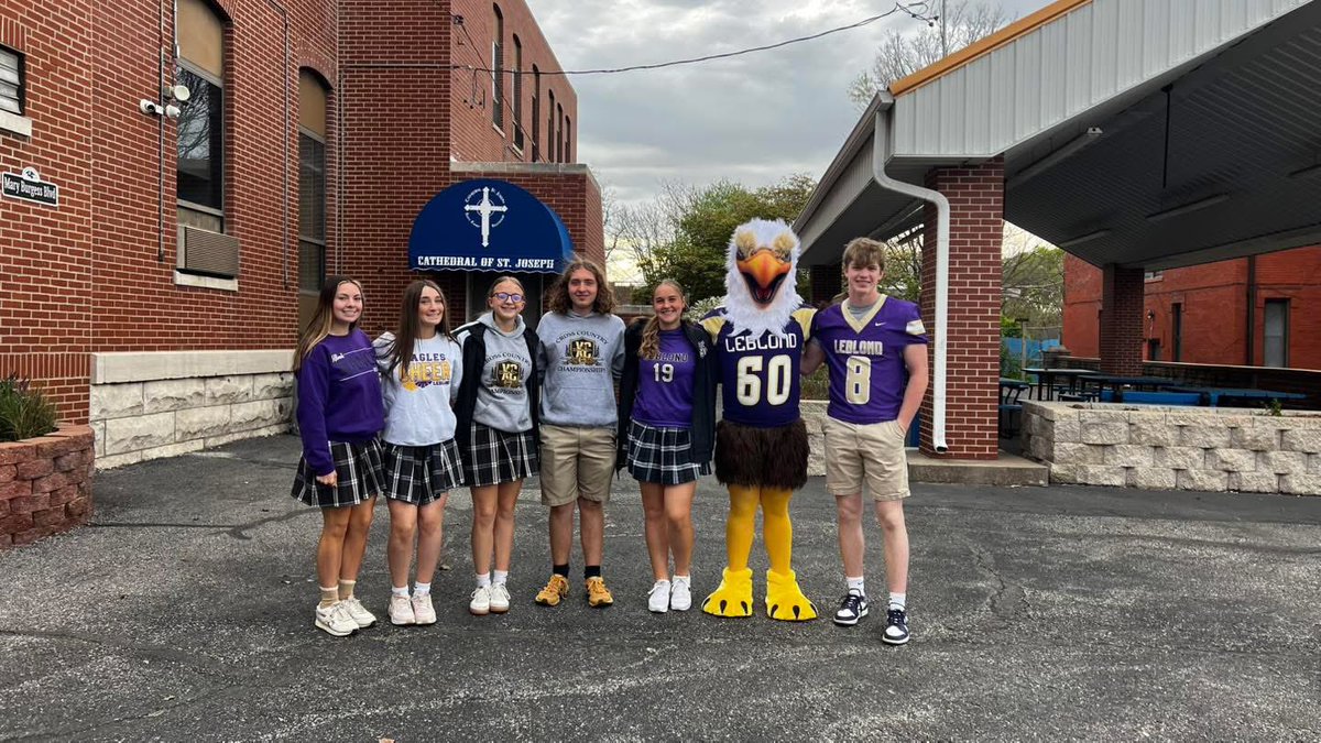 Kimberly Huss (@kimberlyhuss) on Twitter photo Class of 2025 Drug Free Superstars welcomed students at Cathedral school this morning! These <a href="/LeBlondEagles/">Bishop LeBlond High School</a> are great students and mentors! 🦅 Class of 2025 Drug Free Superstars welcomed students at Cathedral school this morning! These <a href="/LeBlondEagles/">Bishop LeBlond High School</a> are great students and mentors! 🦅