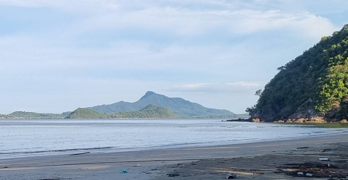 บรรยากาศดีๆ เข้านี้ @กระบี่ หลังแผ่นดินเขย่าเบาๆเมื่อวาน ระบบเตือนภัยจากรัฐไม่ผ่านครับ <a href="/MrVop/">ѴѺҎ</a>