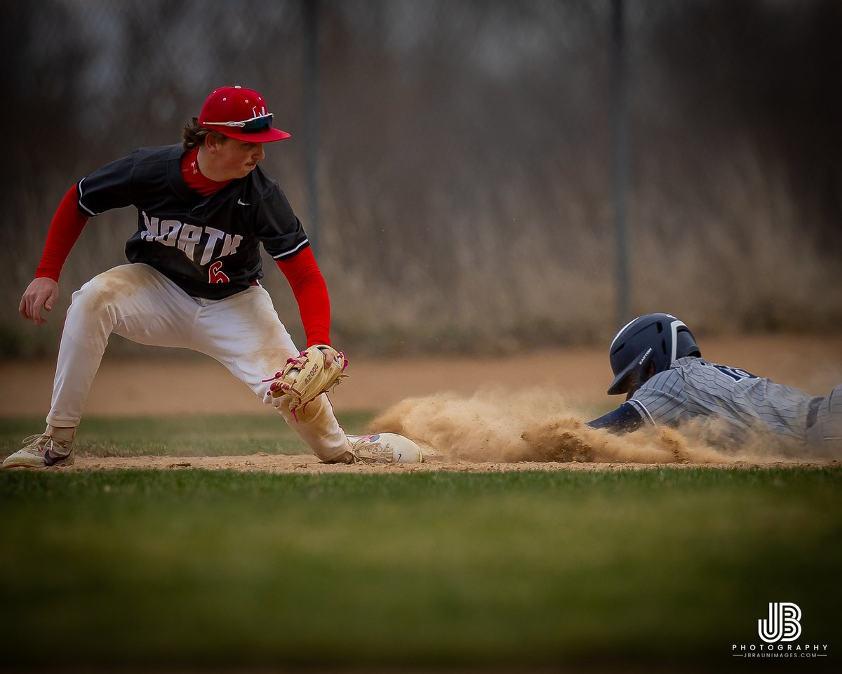 The <a href="/PLLakerBaseball/">Prior Lake Baseball</a> Lakers came up short in a 9-5 loss to Lakeville North on Monday night at The Vet in PL.  See shots from the action over at bit.ly/jbp25-Lakevill….