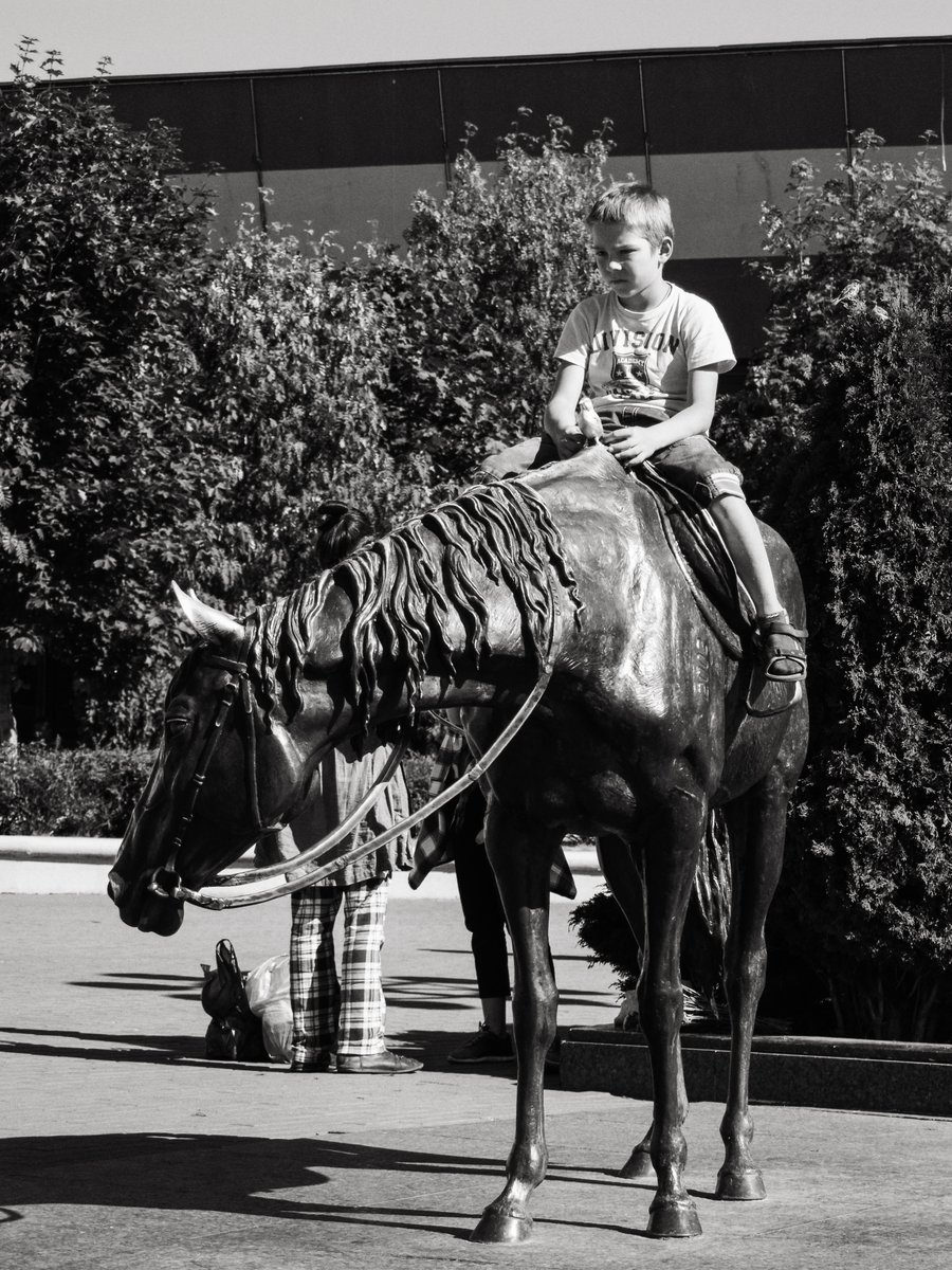 ABBSound's tweet photo. Streets of Minsk 2015.08
#streetphotography #monochrome #blackandwhite #bnw #noiretblanc #minsk #belarus #urbanphotography #street #ClassicMono #bwphotography #documentary #streetlife #bnwsouls #bnwmood #raw_bnw #bnwzone #people https://t.co/J6yHSWZgPC