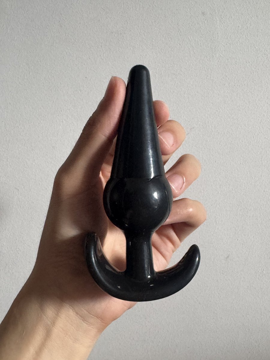 Cryptic_Dylann's tweet photo. Caged up and plugged in as training.
Can’t wait to downsize to Baby Cobra from @KINK3Ddesigns as suggested by you guys 🥰🫣😩

Sorry for my body, it’s still a work in progress

#sgchastity #chastity #selflocked @GayChastityRTs https://t.co/ukPGIuTfDD