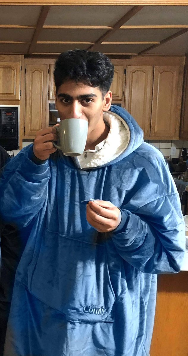 lifeof_y's tweet photo. @adhityaa 3. Comfy class https://t.co/LlX2NJwRRk