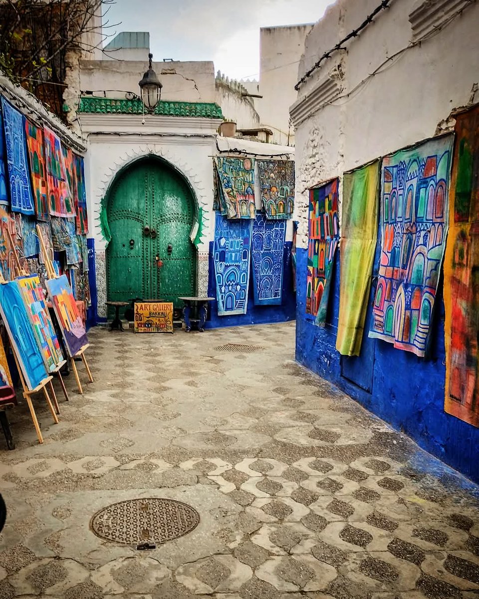 Elisa_G_Coines's tweet photo. Asilah, donde se mezcla la luz y el arte.
#marruecos #morocco #marrakech #maroc #asilah #travel #moroccotravel #visitmorocco #travelphotography #photography #africa #tanger #marocco #marrakesh #marocaine #viajes #moroccan #instagram #luz #color #arte #calles #street #streetart https://t.co/6nZfLcUhJ0