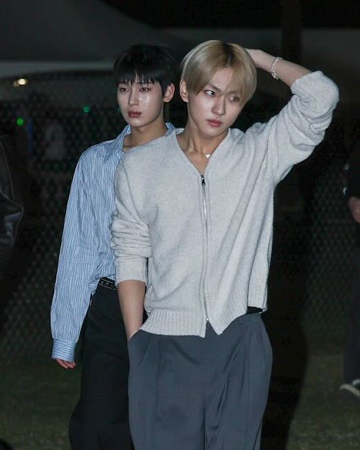 pocketzgallery's tweet image. THIS SUNWON IN COACHELLA