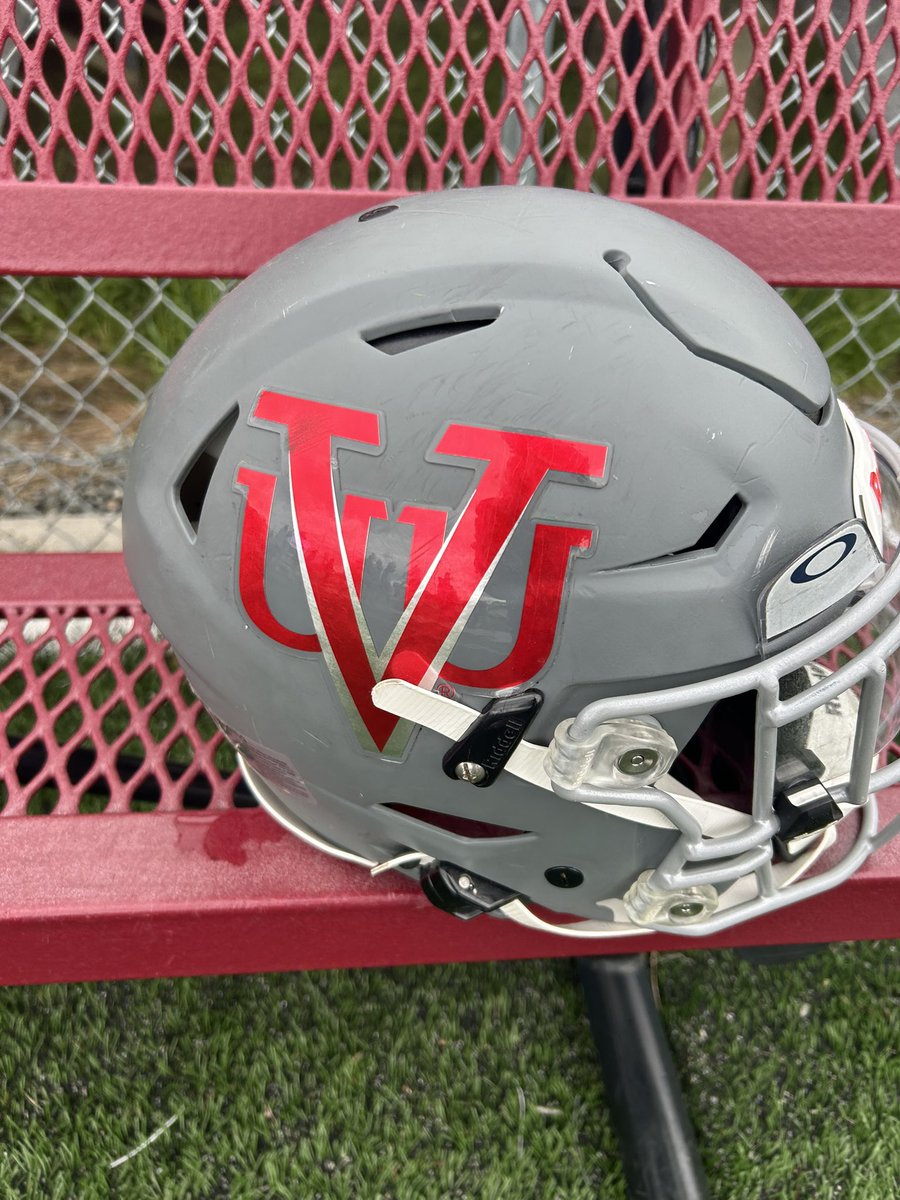 HellerDamari's tweet photo. Huge thanks to @CoachNicoRogers and the staff at @VUU_Football for having me at their spring game! https://t.co/o0nHe23InU