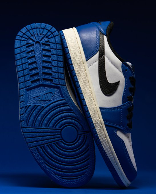 SneakerVisionz's tweet photo. Ad: On Sale For $104.99
Air Jordan 1 Low OG 'Game Royal' 

Shop: https://t.co/GSCYce4QtB https://t.co/o9iwNdFQ7o