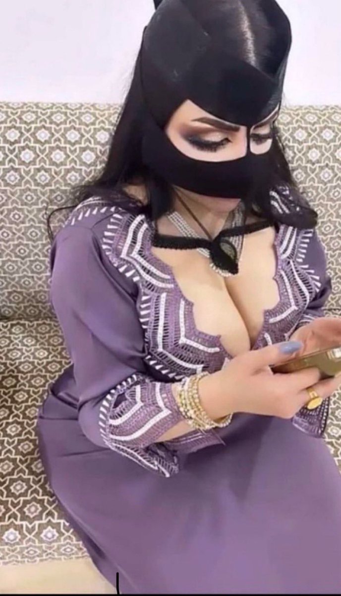 وين رجال البيت اللي مع ربعه يجلس بصدر المجلس بس يرجع البيت يشوف محارمه ويصير خرقه ينبض ويبي يتديث تعال فضفض واديثك عليها ام مضارط مشحمه #معصيتّيَ_رِحّتِي
#ديوت_بدوي