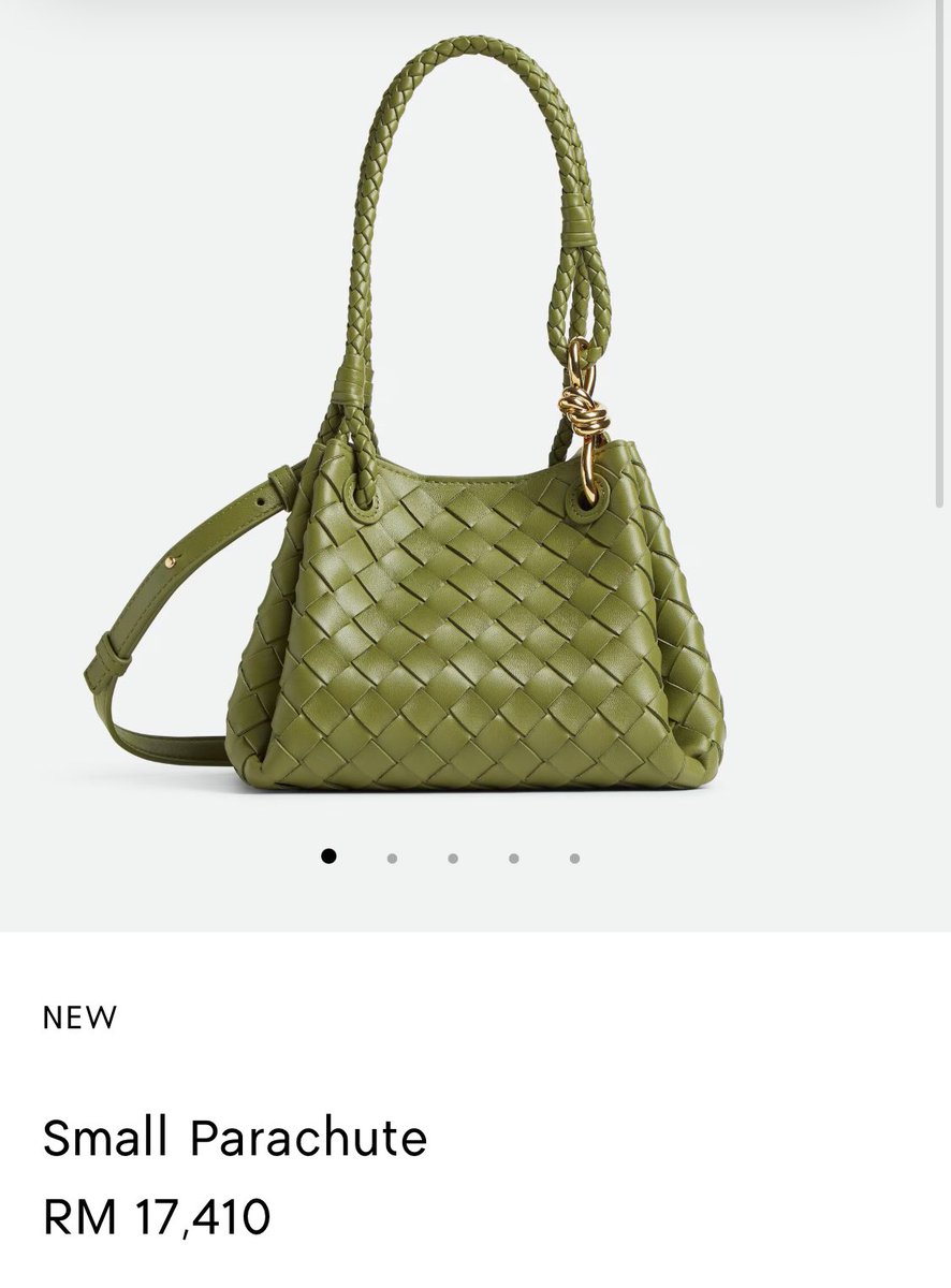 China cakap 80% luxury brand dekat dunia ni manufacturing kat sana. 

No wonder la dekat shopee i jumpa beg Scha Alyahya pakai yang harga 17k ni harga rm100 je. Sebijik pulak tu 🤣