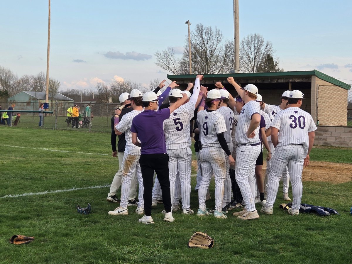 Cats (5-1) win in their opener at Penfield. 
WP - Moore (2-1) 5IP 3H 11K
Younglas 3H (2B,3B,HR) 5RBI
Moore HR
Sayers 2B 2RBI
Webb and Sivec 2B RBI
Padin 1H 2RBI