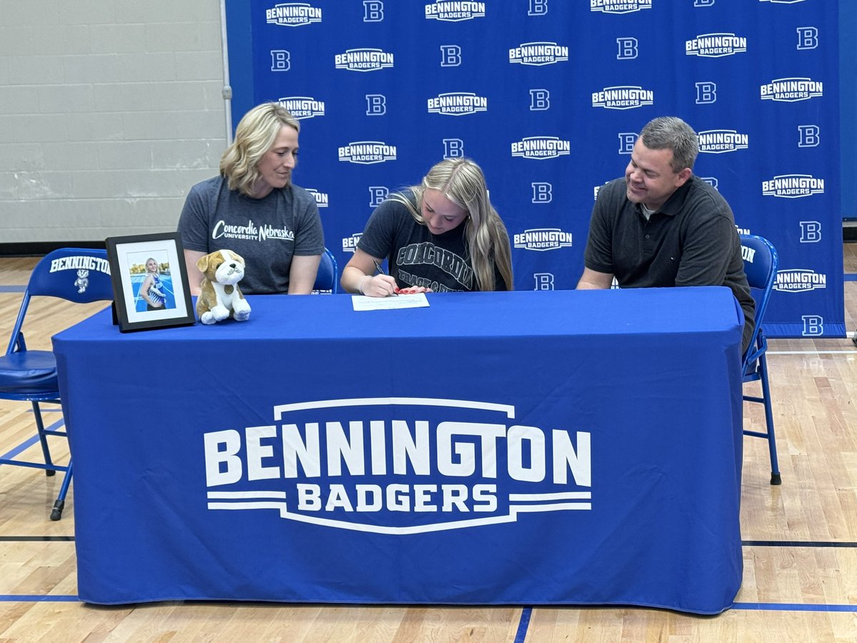 BHSBadgersTrack's tweet image. We had a busy morning celebrating Riston Aschoff and Talan Heezen signing their LOI to run track at the college level. Riston is headed to Concordia University and Talan is headed to Dakota Wesleyan University. Congrats to you both!! We can’t wait to cheer for you!