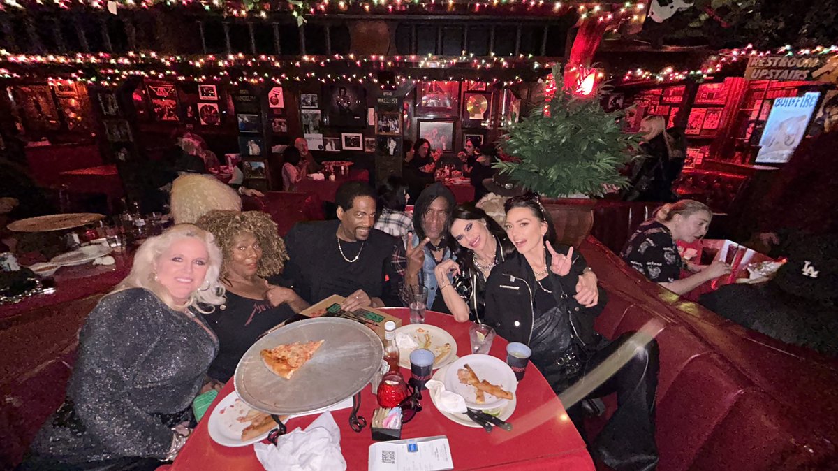 The Rainbow Bar &amp; Grill continues to be a Rock &amp; Roll hang supreme. Good times at the anniversary party last night, Roll! #busboys #rainbowbarandgrill #whiskyagogo #rockandroll #rockandrock #rocknroll