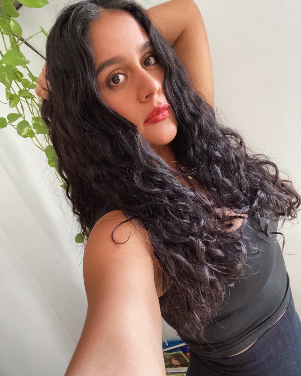 SoyKarenOficial's tweet photo. Cuando Vuelva a Tu Lado https://t.co/YzXhS1e66m ❤️ #Boleros #Jazz #PianoyVoz #MarioPatronJr #Mexicana #Mexico #FelizLunes #RT https://t.co/toKlNdCA9n