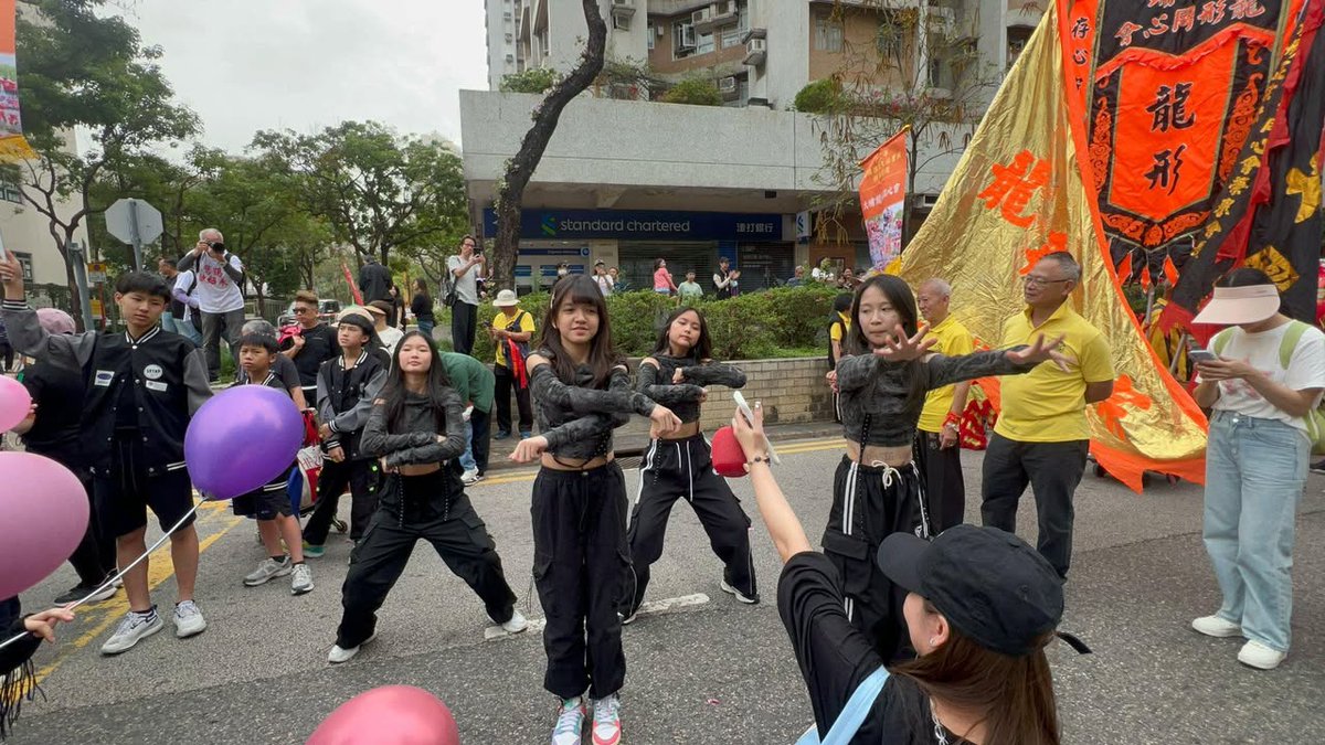 Gary_Mak's tweet photo. A look back at the vibrant Tin Hau Festival Parade! ๐ TPYA joined the celebration with dazzling lion dances & cultural performances. Big thanks to all who shared the joy of tradition and unity in Tai Po. ๐
#TPYA #CulturalCelebration #TinHauFestival #YouthInAction https://t.co/ds7OS39ExP