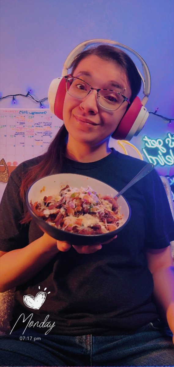 Gals of the roll is on a break, so shivnation is gathering up for some RIVALS here at twitch.tv/ladypoopc