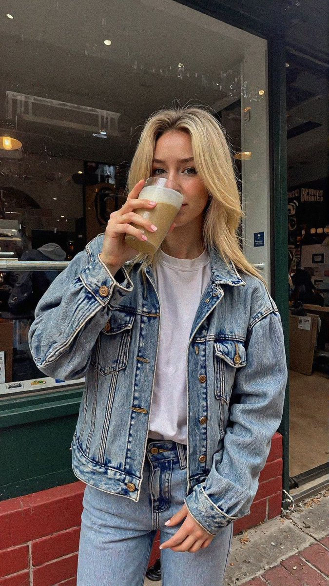LillyGrayce21's tweet photo. Small steps, big energy 🔥
#MotivationMood #LifeGlow #TrendingNow #EverydayVibes https://t.co/4m1vw1SWNI