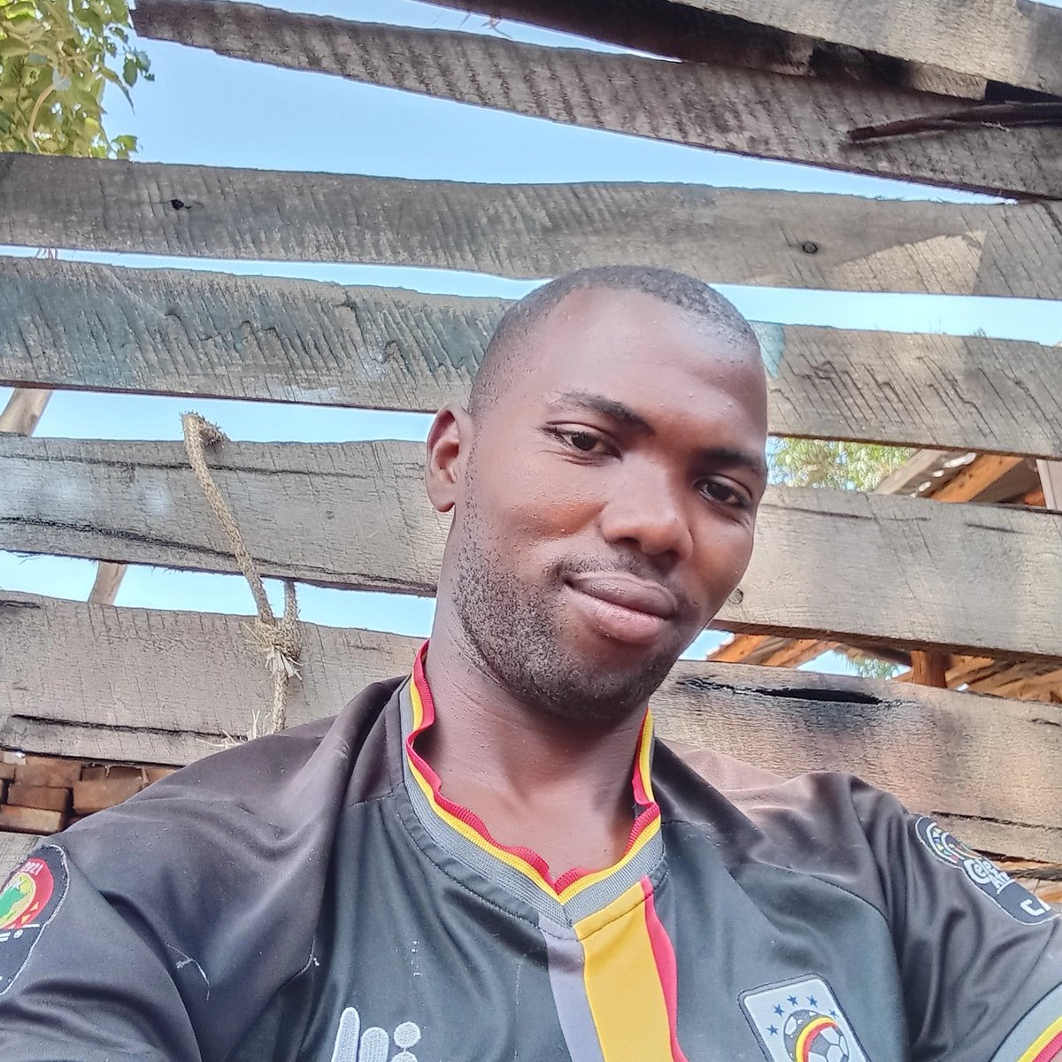 Some one who loves me let me have your  watsups numbers