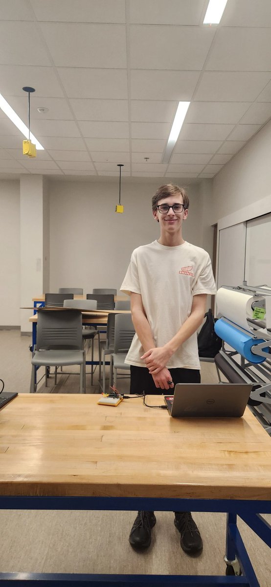 APCSP students are excited to show off their work programming Arduino's! Stop by Olathe West Exhibition Night tonight! <a href="/OWNovacekOWLS/">Jay Novacek</a> <a href="/MaBlackOW/">Megan Black</a>