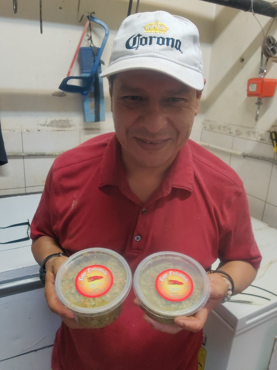 <a href="/luislarahn/">Luis Lara</a> esta es comida de bolo pero de Lujo #endiablada
#La29
<a href="/fervarelahn/">Fer Varela</a> 
<a href="/ca_acosta/">Carlos Andrés Acosta</a> 
Estamos en la feria del artesano local 29 sector de carnes