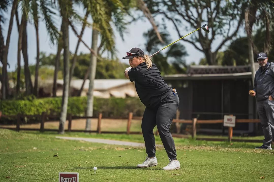 #9 Sharks remain in lead after round two at SSC Championship

🔗 nsusharks.com/news/2025/4/14…

#HungryForMore // #SharkCounty