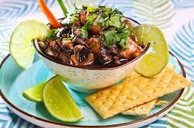 Los curiles, al igual que el ceviche, no son afrodisíacos, el afrodisíaco es la galleta con q uno se lo come. Pues caen las migajas en el pantalón, uno se sacude y…… ahí va  <a href="/luislarahn/">Luis Lara</a> <a href="/fervarelahn/">Fer Varela</a> #escucjandolht