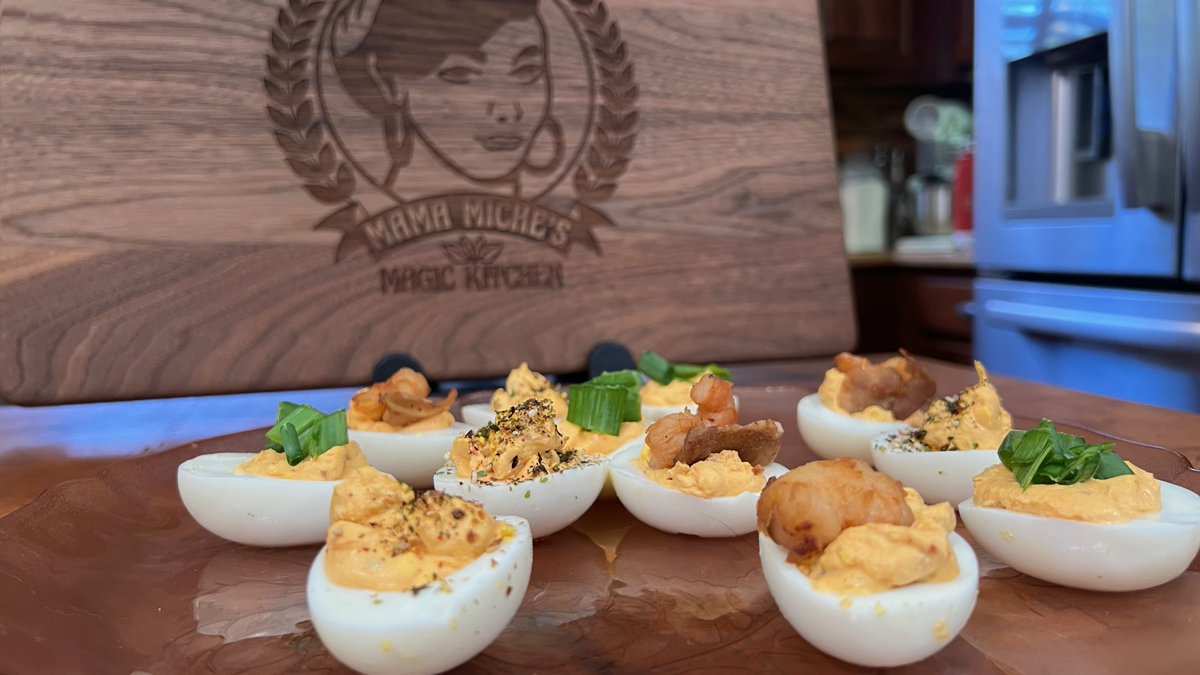 MagicMamaMiche's tweet photo. Today, in my magic kitchen: Kimchi Deviled Eggs

Recipe and video in my Magic Kitchen:
https://t.co/rhOCmgS7e3

#foryou #fyp #foryourpage #shorts #reels #subscribe #follow #mmmk #MamaMichesMagicKitchen #RedefiningComfortFood #easyrecipes #deviledegg #easter #Kimchi #fusion https://t.co/LTSAzJc00m