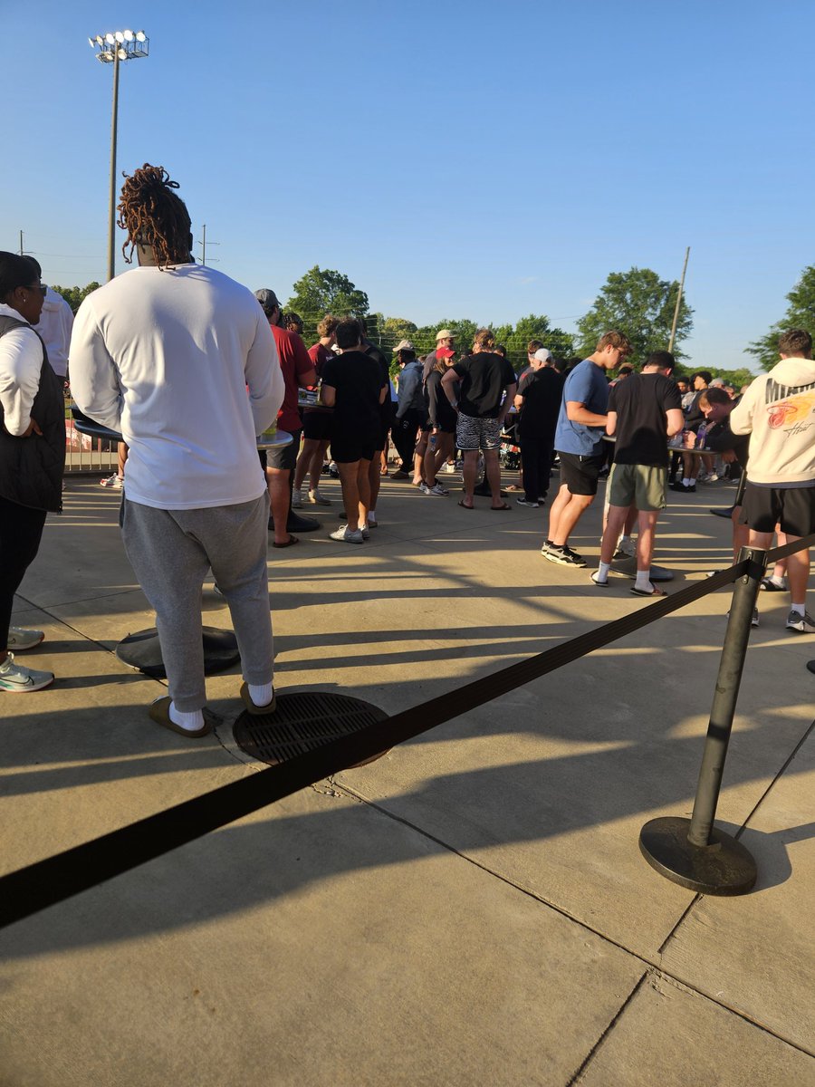 bohicks's tweet image. It's cool to see the football team here at the softball @AlabamaSB. They brought their own smoker....it's the same locally made one I have but like four times the size 😬